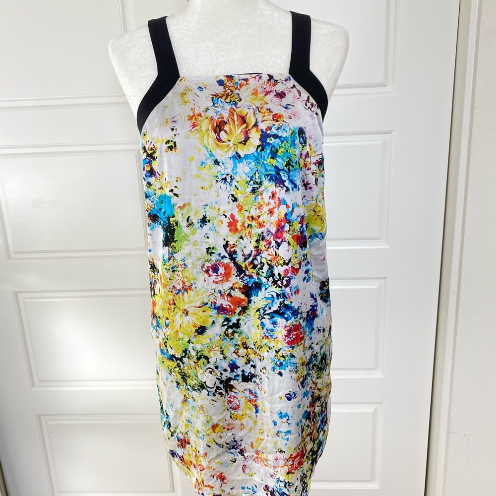 SOLD ‼️‼️Floral Sleeveless Razor Back top